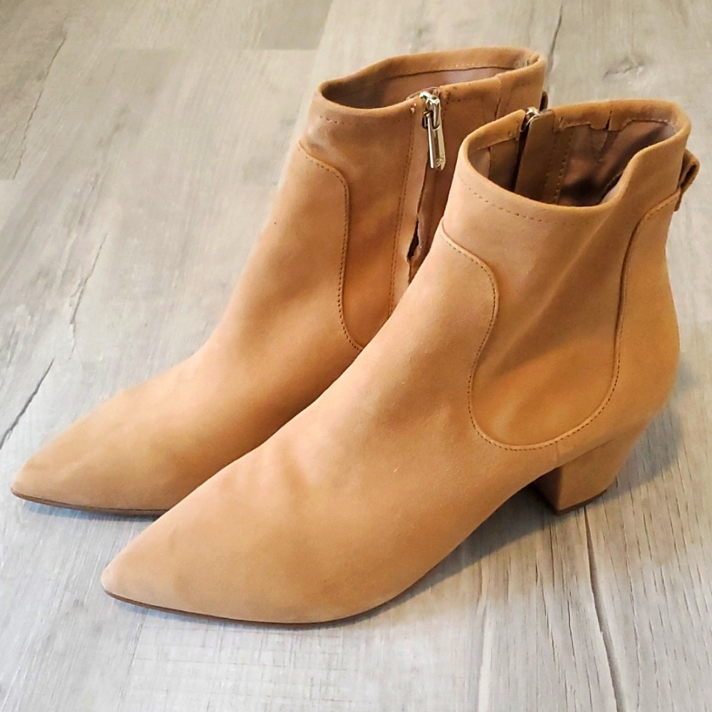 NWOT Women's Sam Edelman bootie Size 10